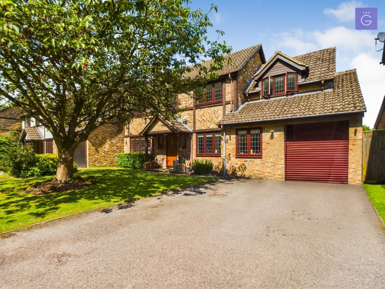 Sawpit Road, Hurst, RG10