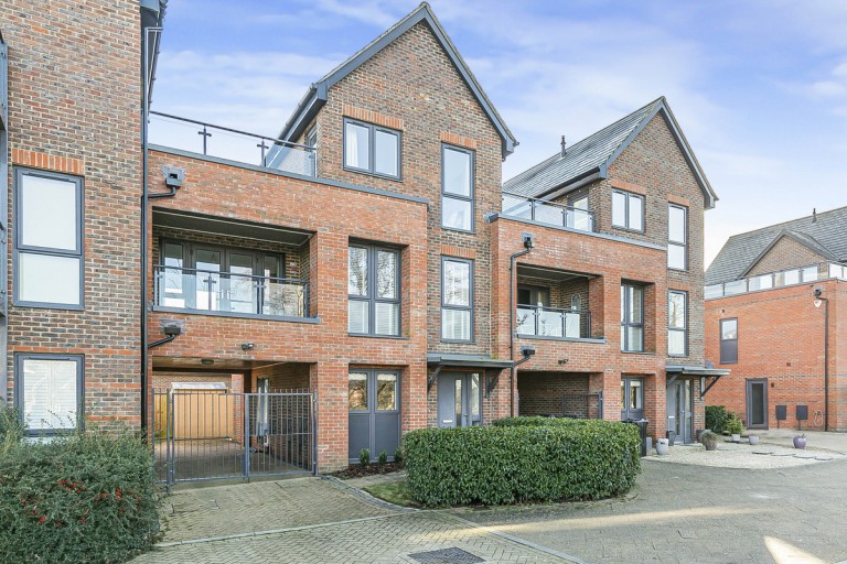 Lime Grove, Arborfield Green, RG2