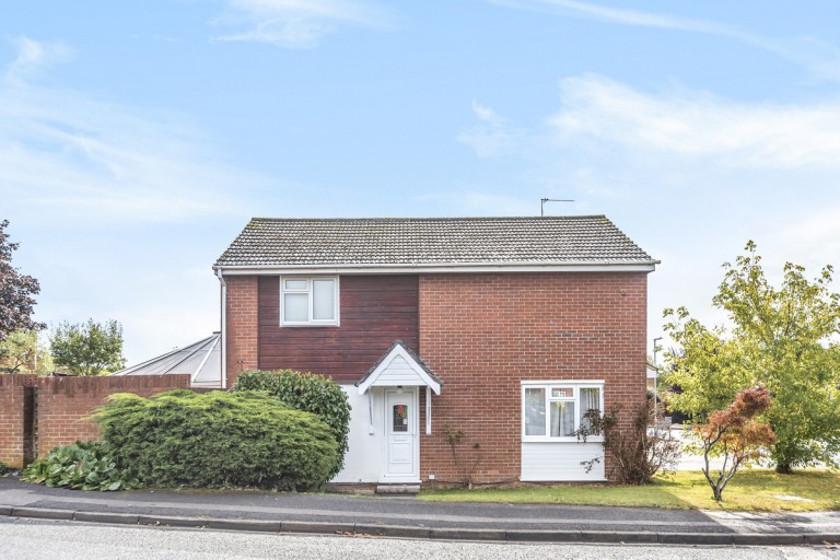Broadwater Road, Twyford, RG10