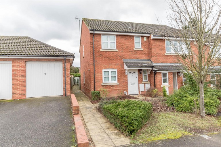 Orpington Close, Twyford, RG10