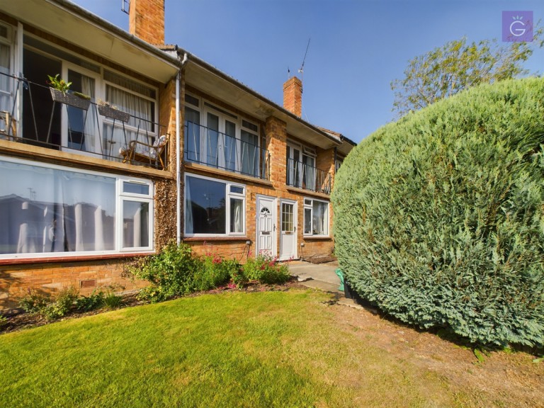 Hermitage Drive, Twyford, RG10