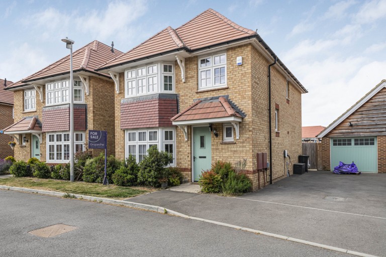 Carol Grove, Arborfield Green, RG2