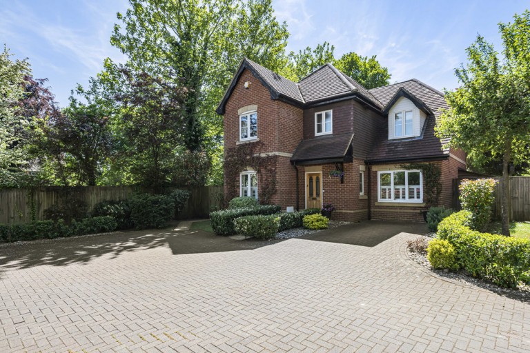 Copse End, Caversham, RG4