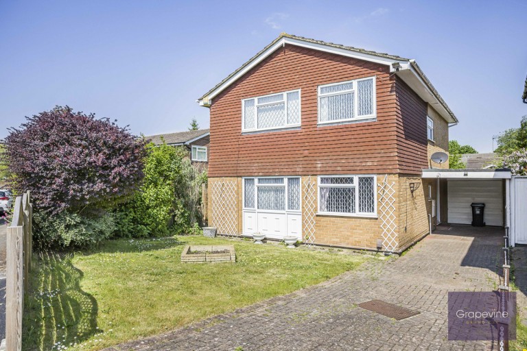Chiltern Drive, Charvil, RG10