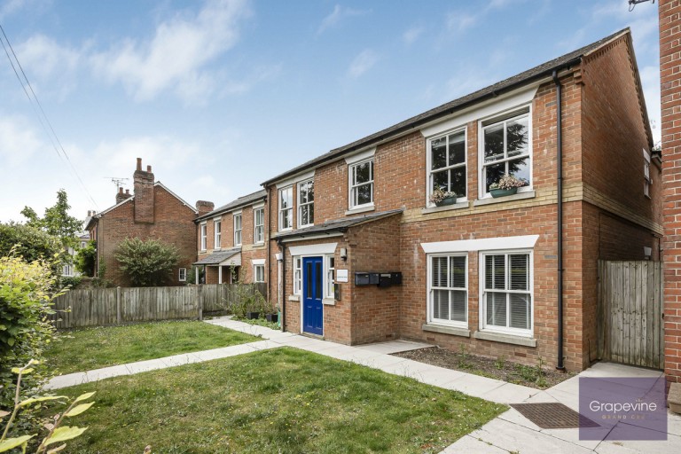 Wargrave Road, Twyford, RG10