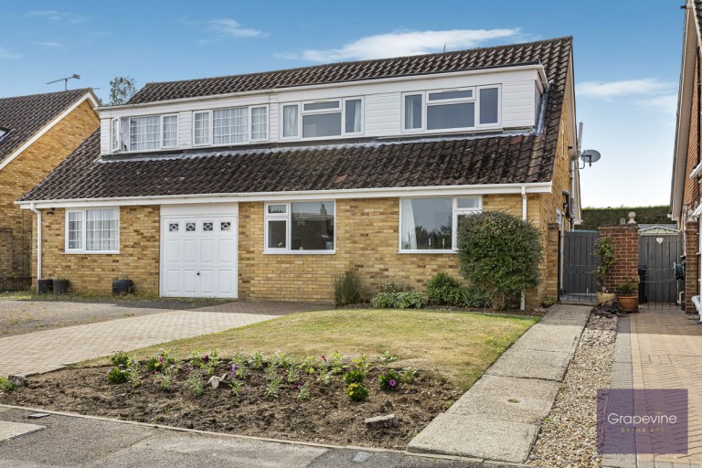Telford Crescent, Woodley, RG5