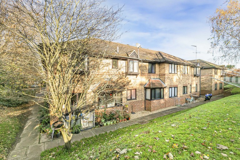 Polehampton Close, Twyford, RG10